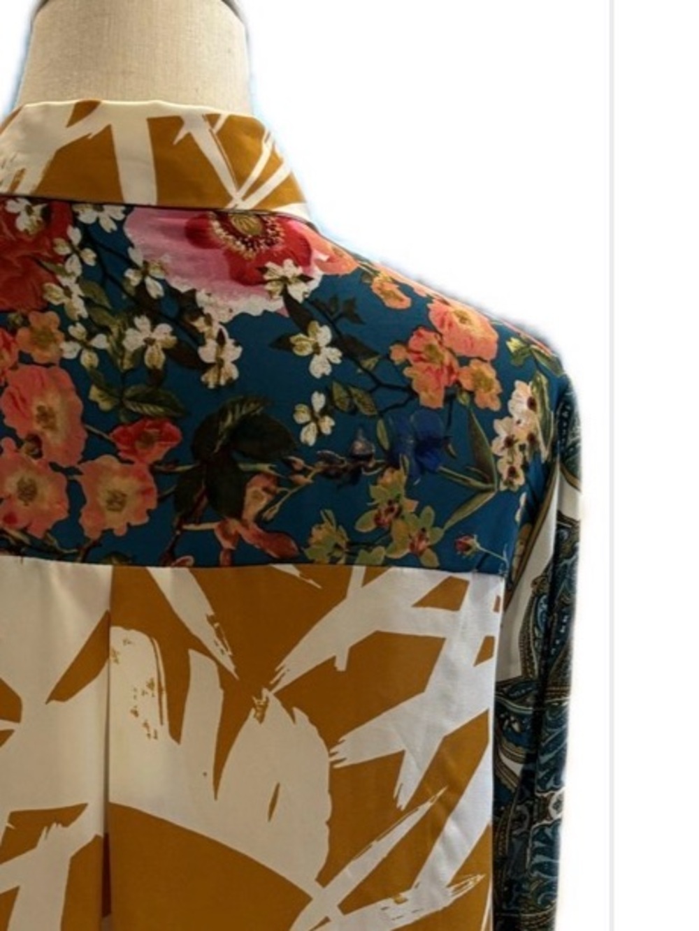 Rose & Olive Floral Multi Color Long Sleeves Button Up Blouse M - Picture 6 of 10